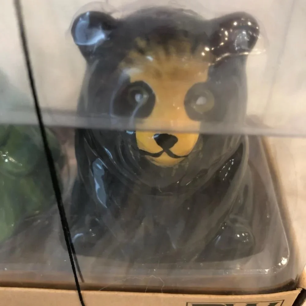 Boston Warehouse Black Bear & Pine Tree Shakers